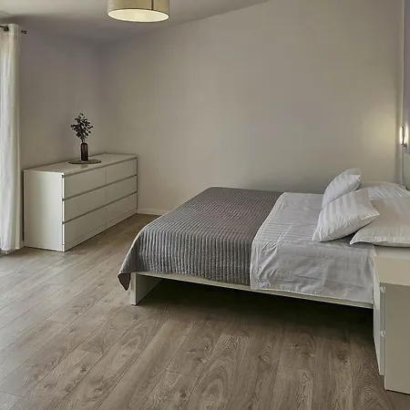 Luxury Val Apartment
