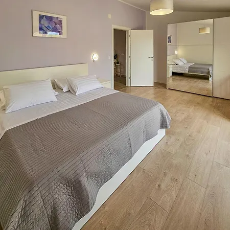 Luxury Val Apartment *