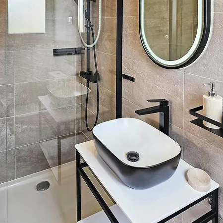 Luxury Val Apartment *