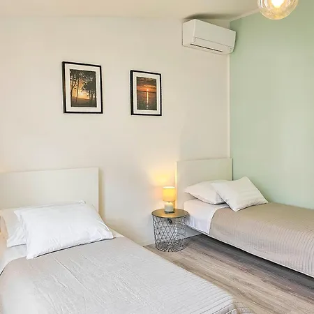 Luxury Val Apartment Orebic