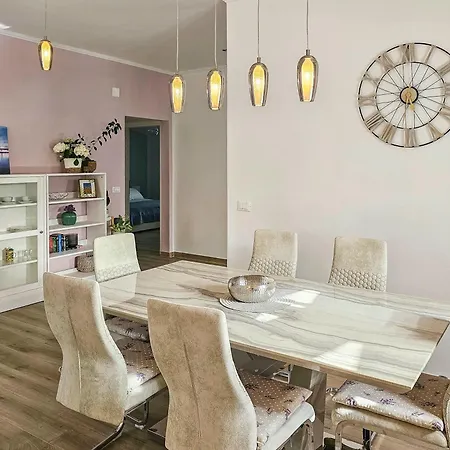 Luxury Val Apartamento *